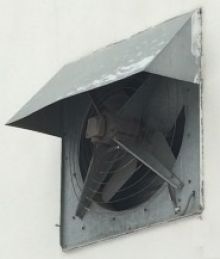 ЕВРОМАШ! Осевой оконный вентилятор серии 380, смонтированный на приток воздуха в помещение